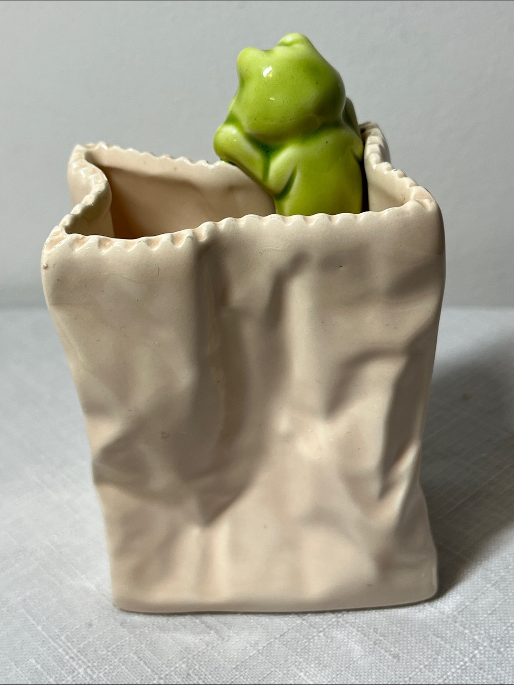 Ceramic Pencil Caddy with Green Frog Accent
Made in Japan - Picture 5 of 7